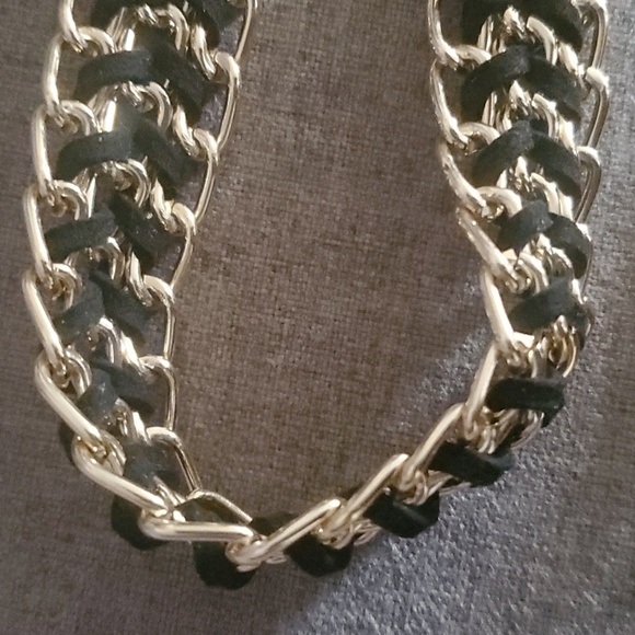 Belt goldtone and black material fringe 29" gold tone + another 12" on each side - Picture 5 of 8